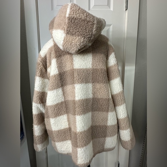 EUC Love tree jacket w/ pockets. No zipper- size small - Picture 2 of 4